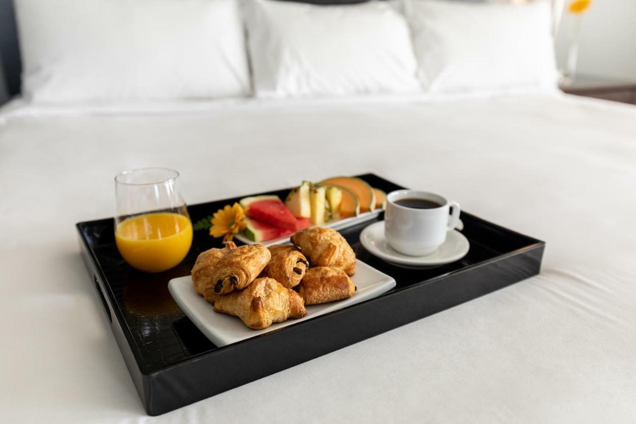Imperia Hotel Et Suites Boucherville Eksteriør billede